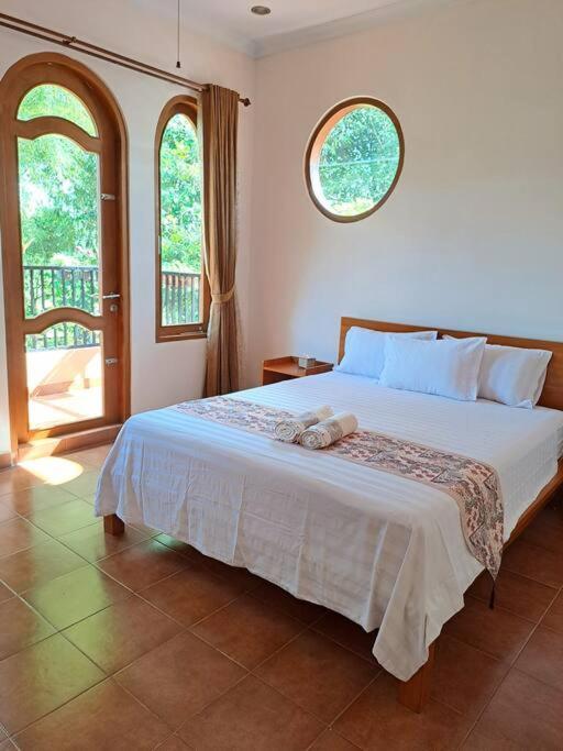 Wonderful Felice Villa *